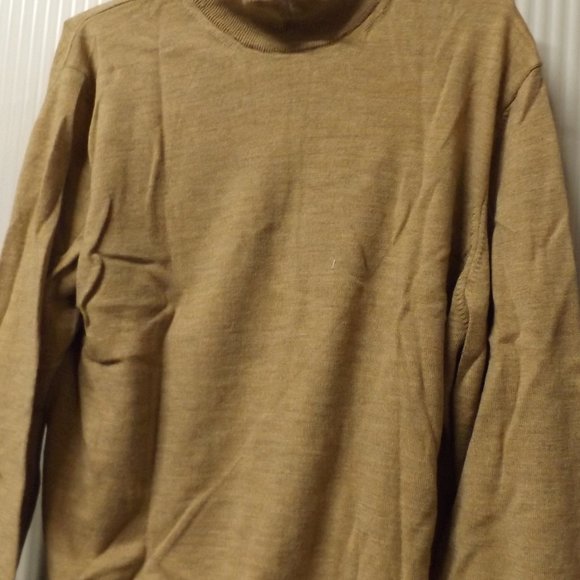 GRANT THOMAS, LARGE, TAN , TURTLENECK STYLE PULLOVER SWEATER - Picture 2 of 2
